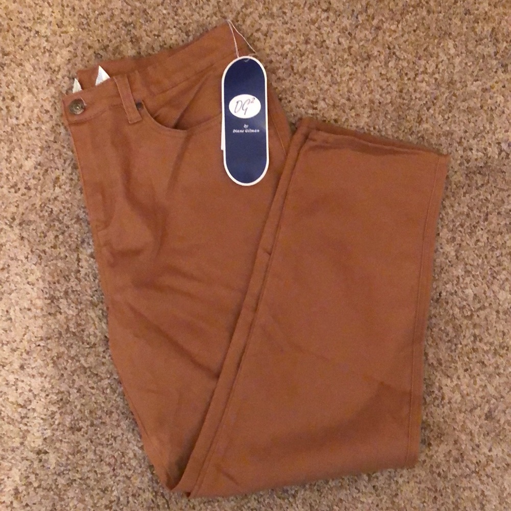 Diane Gilman stretch pants, size 14p, NWT, light brown/sand color, faux pockets